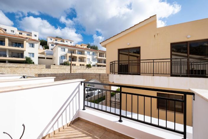 Image No.2-2 Bed House for sale