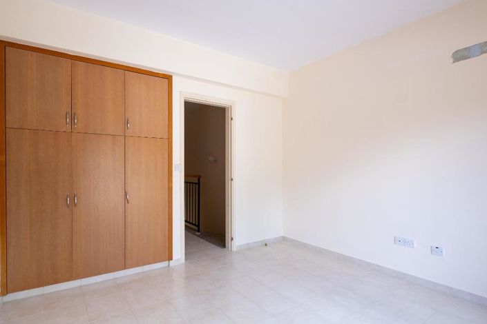 Image No.23-2 Bed House for sale