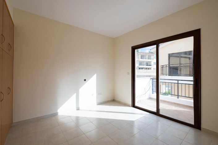Image No.25-2 Bed House for sale