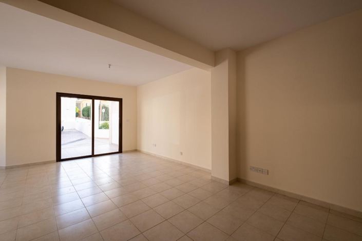 Image No.15-3 Bed House for sale