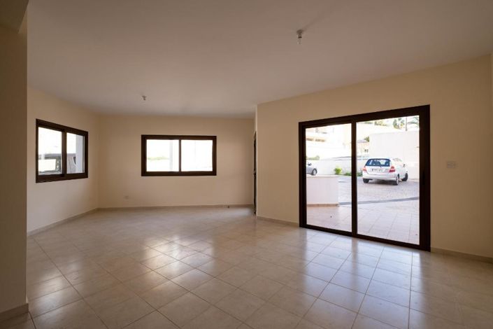 Image No.18-3 Bed House for sale