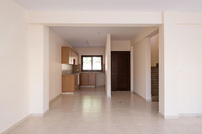 Image No.19-3 Bed House for sale