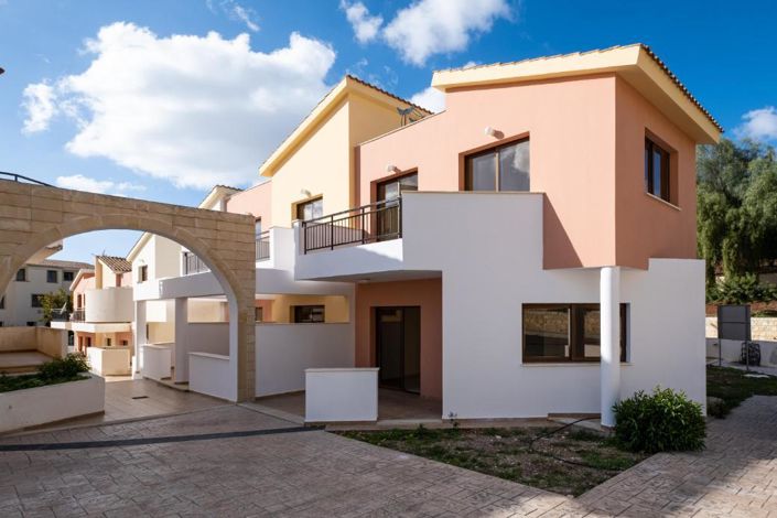 Image No.3-3 Bed House for sale