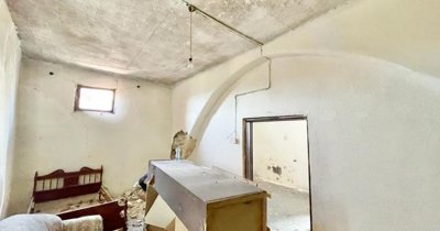 1 - Giolou, House