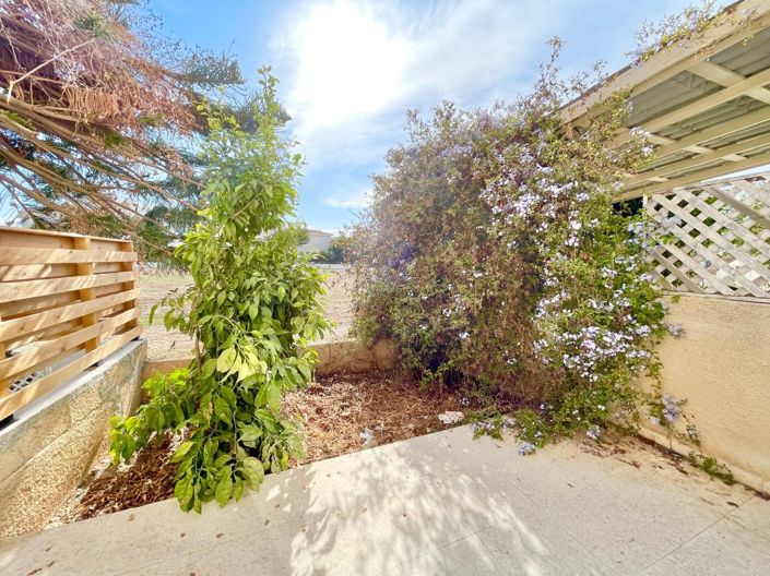 Image No.13-2 Bed House for sale