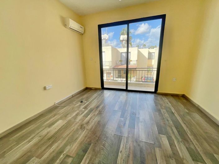 Image No.7-2 Bed House for sale