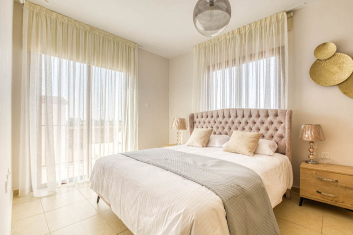 Image No.35-2 Bed House for sale