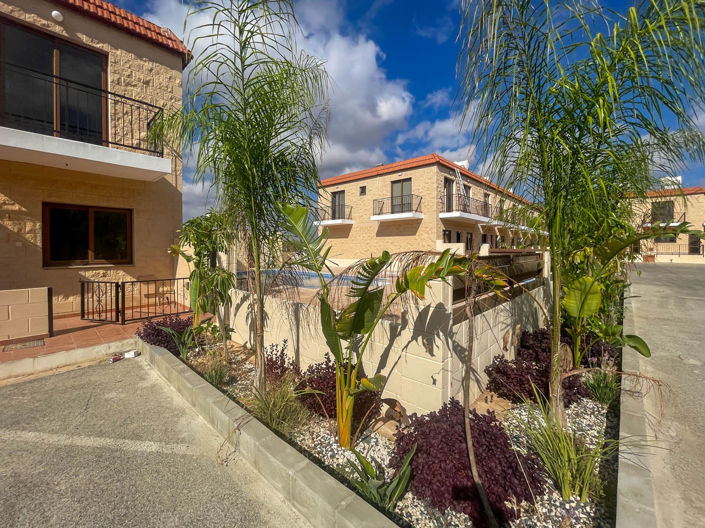 Image No.40-2 Bed House for sale