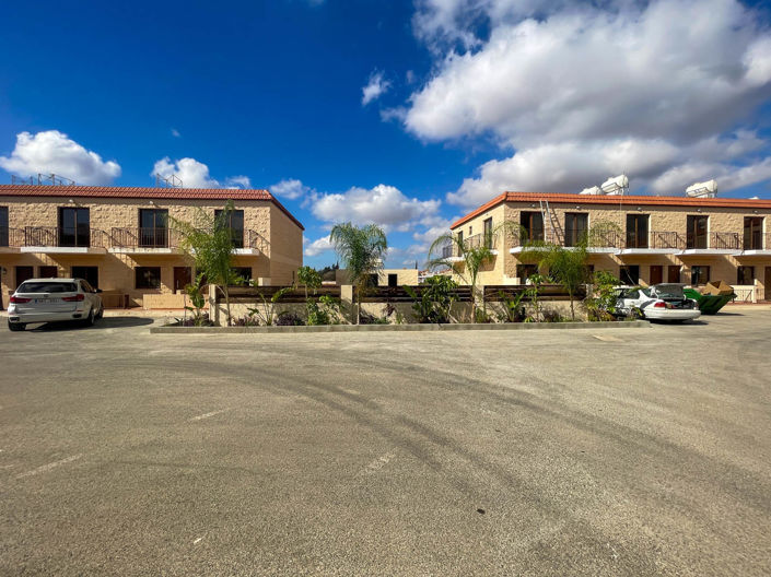 Image No.41-2 Bed House for sale