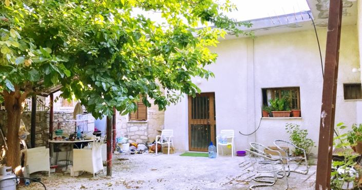 Image No.8-4 Bed House for sale