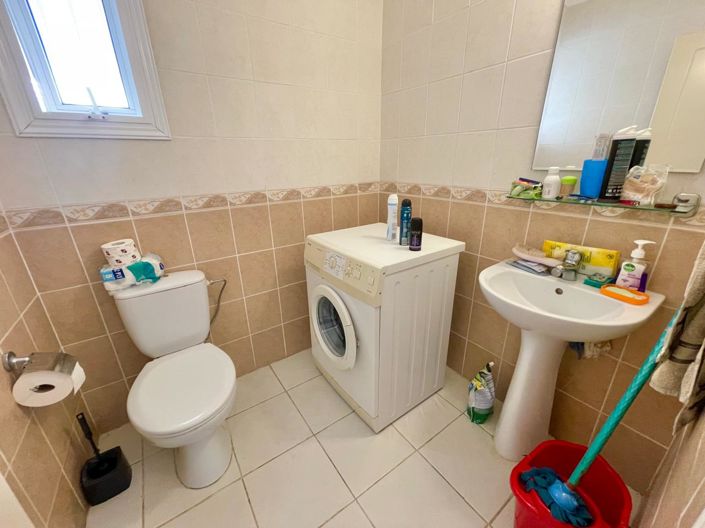 Image No.13-3 Bed House for sale