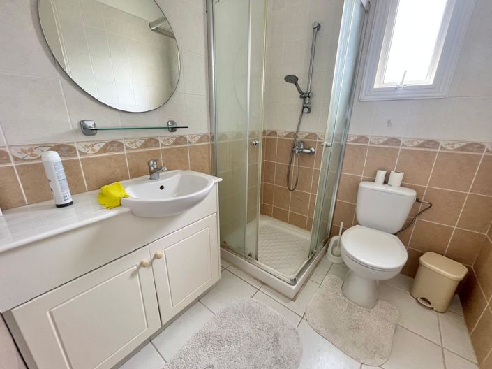 Image No.14-3 Bed House for sale