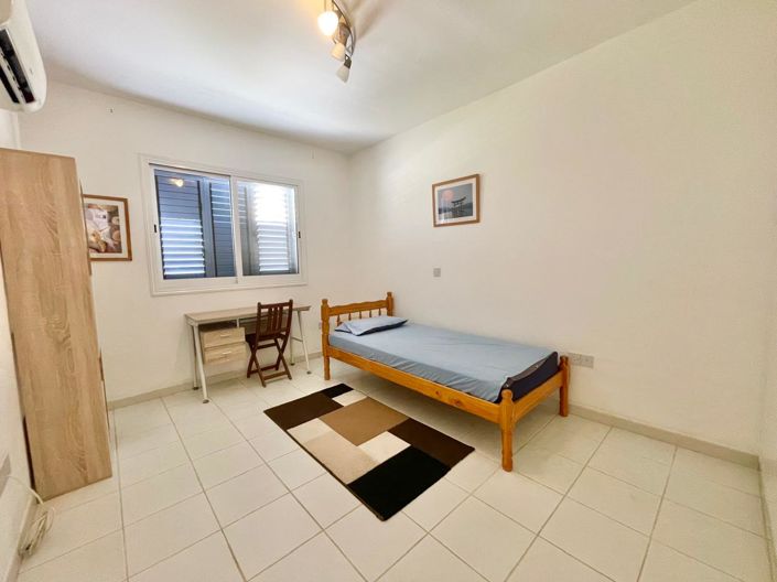 Image No.8-3 Bed House for sale