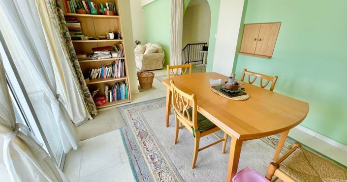 Image No.17-3 Bed House for sale