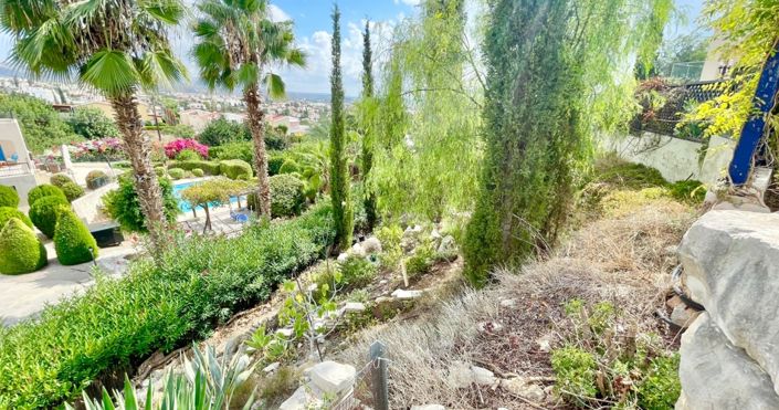 Image No.32-3 Bed House for sale