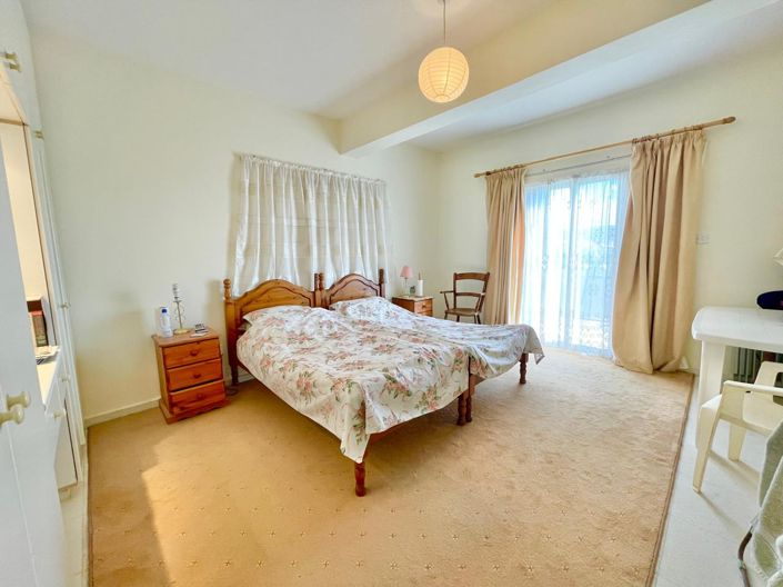 Image No.35-3 Bed House for sale