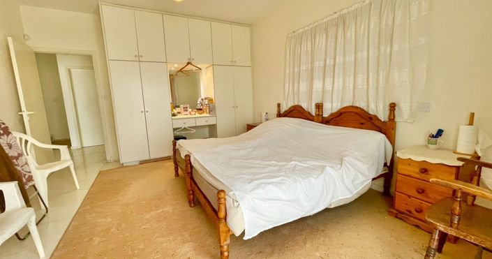 Image No.37-3 Bed House for sale