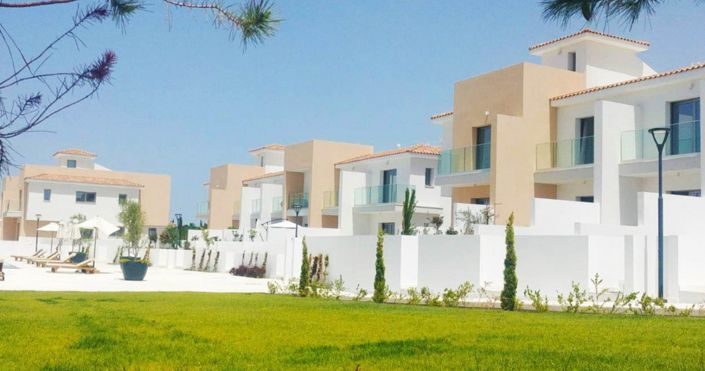 Image No.6-2 Bed House for sale