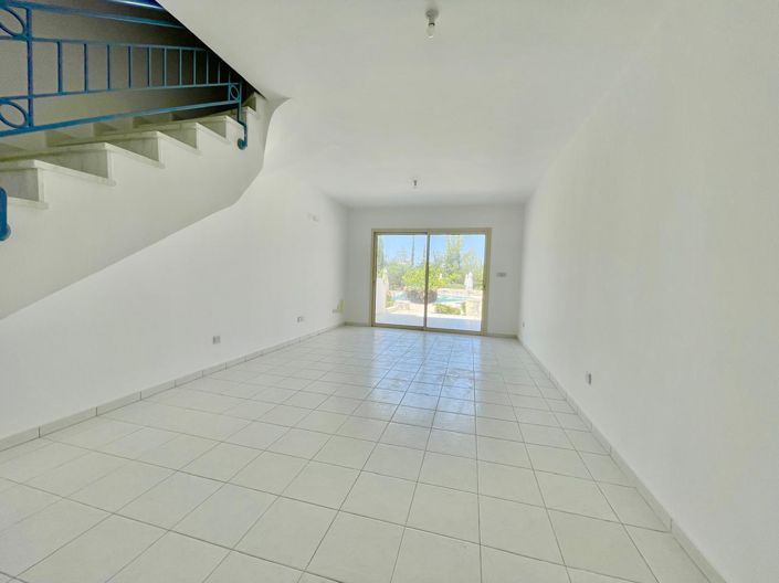 Image No.11-2 Bed House for sale