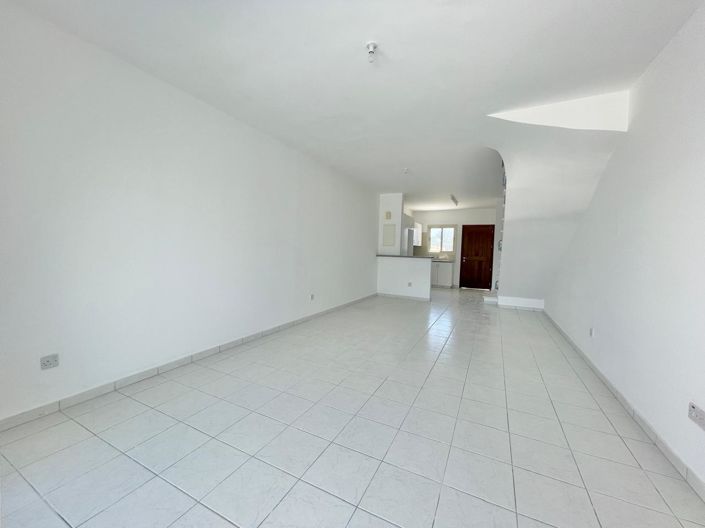 Image No.12-2 Bed House for sale