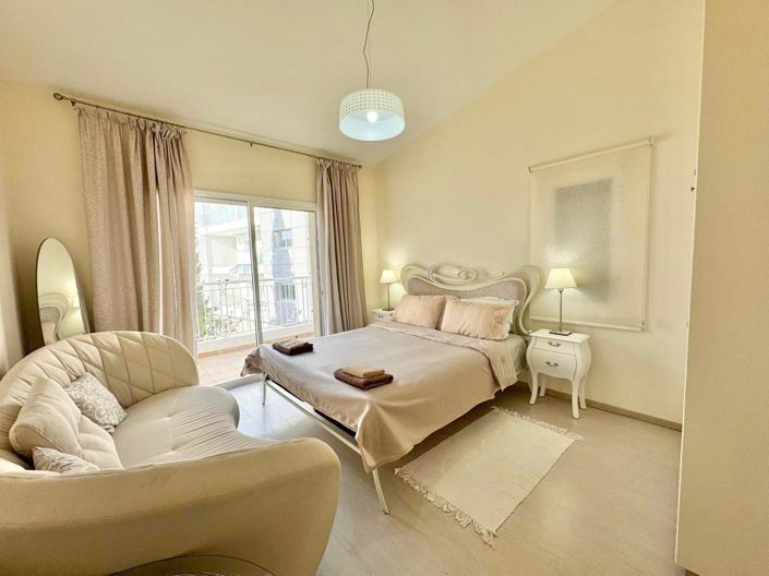 Image No.11-3 Bed House for sale