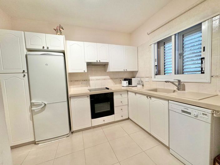 Image No.12-3 Bed House for sale