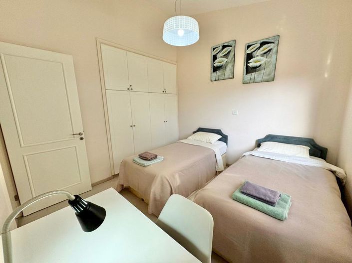 Image No.14-3 Bed House for sale