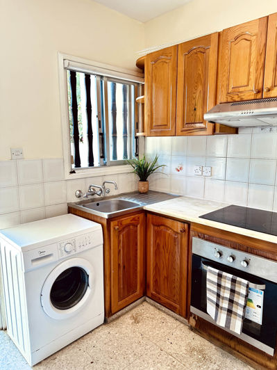 Image No.18-2 Bed House for sale