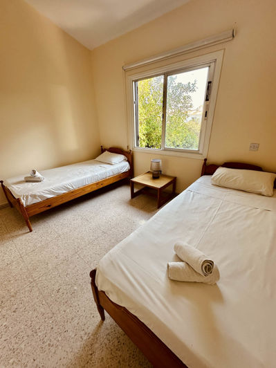 Image No.18-2 Bed House for sale