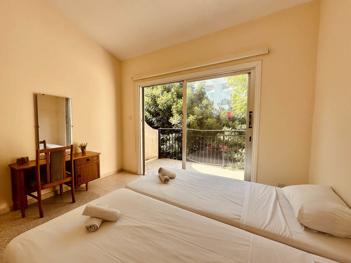 Image No.32-2 Bed House for sale