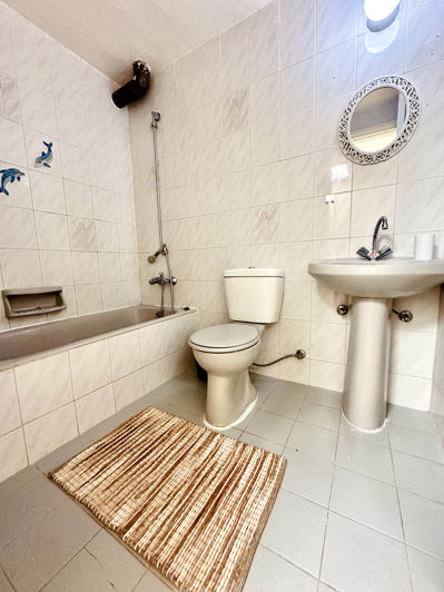 Image No.35-2 Bed House for sale