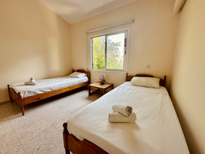 Image No.35-2 Bed House for sale