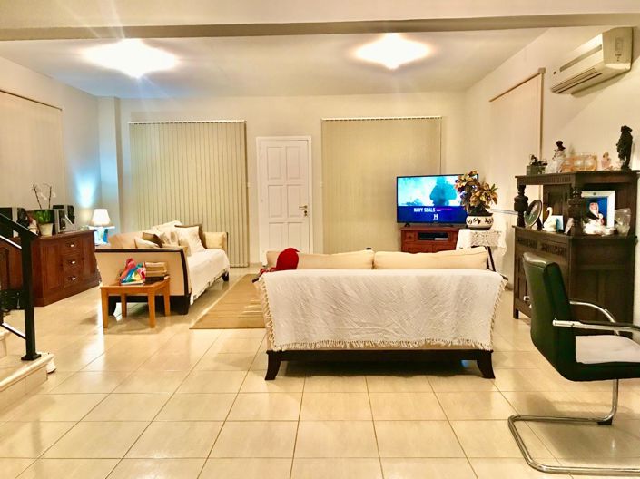 Image No.3-3 Bed House for sale