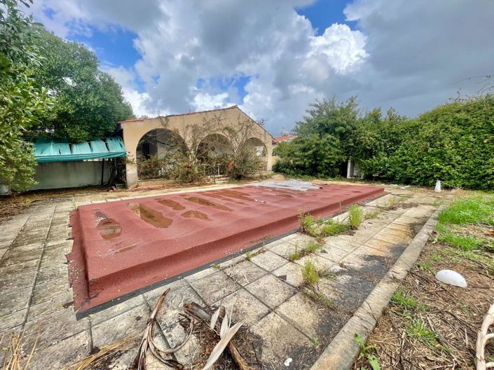 Image No.8-2 Bed House for sale