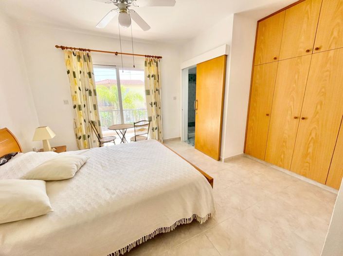 Image No.11-4 Bed House for sale