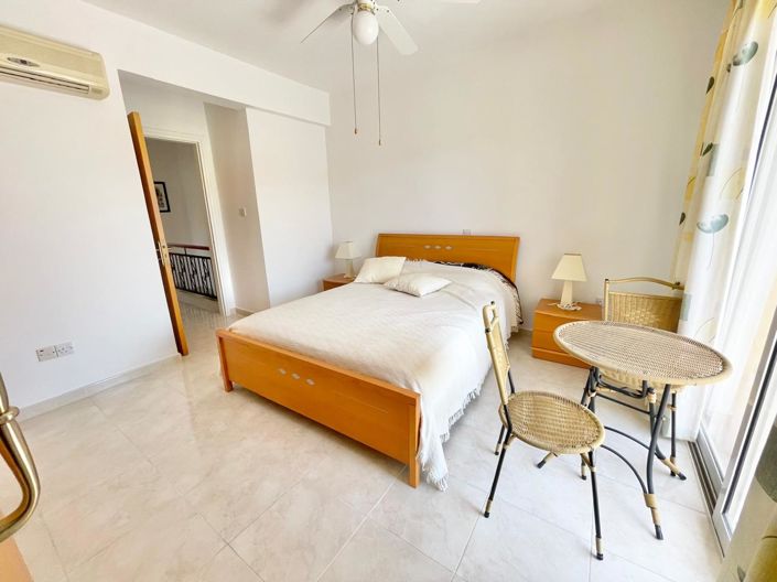 Image No.9-4 Bed House for sale