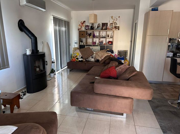 Image No.3-3 Bed House for sale