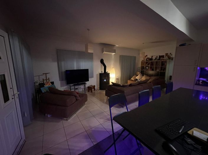 Image No.5-3 Bed House for sale