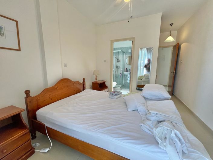 Image No.11-3 Bed House for sale