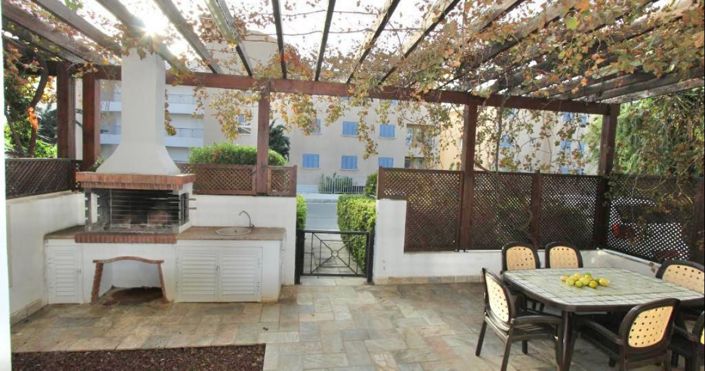 Image No.10-3 Bed House for sale