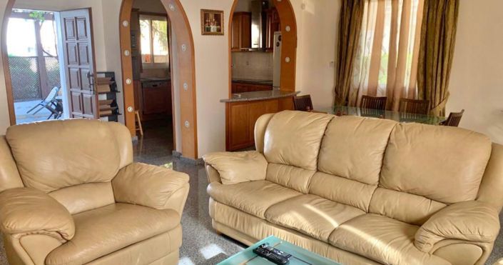 Image No.15-3 Bed House for sale