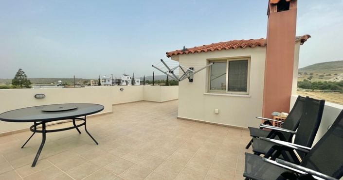 Image No.3-2 Bed House for sale