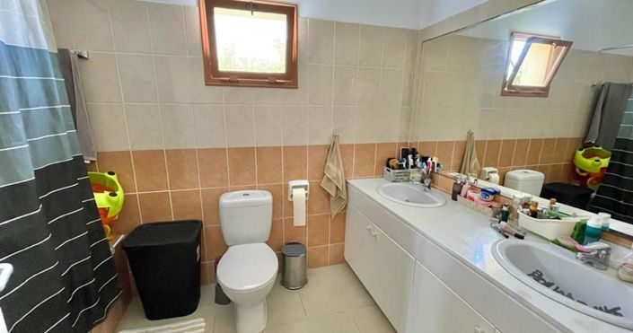 Image No.11-3 Bed Apartment for sale