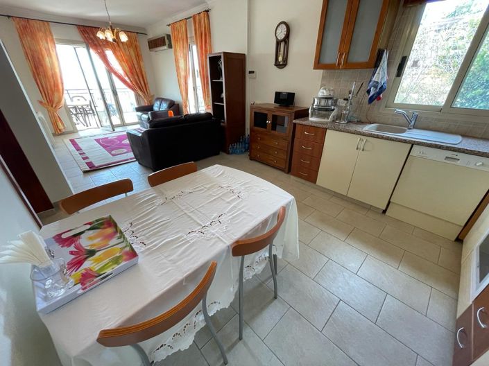 Image No.11-3 Bed House for sale