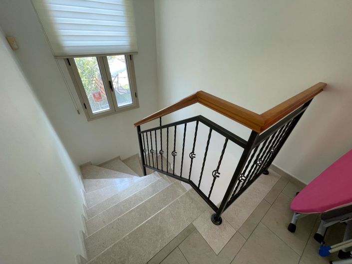 Image No.16-3 Bed House for sale