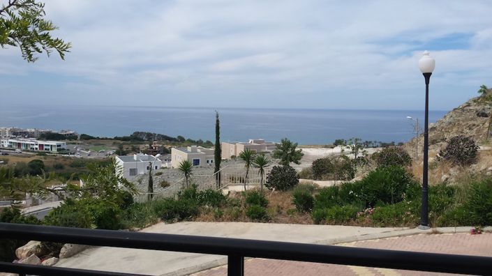 Image No.6-3 Bed House for sale