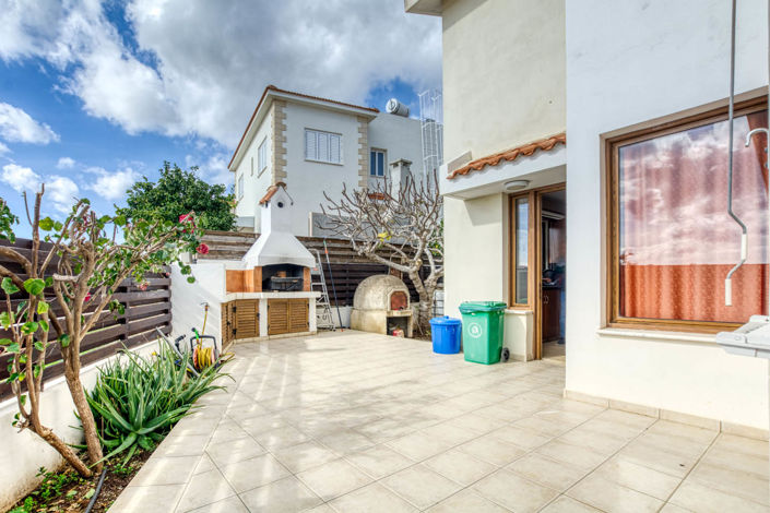 Image No.3-4 Bed House for sale