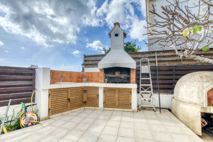 Image No.5-4 Bed House for sale