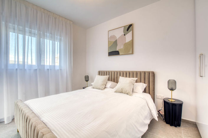 Image No.9-2 Bed Apartment for sale