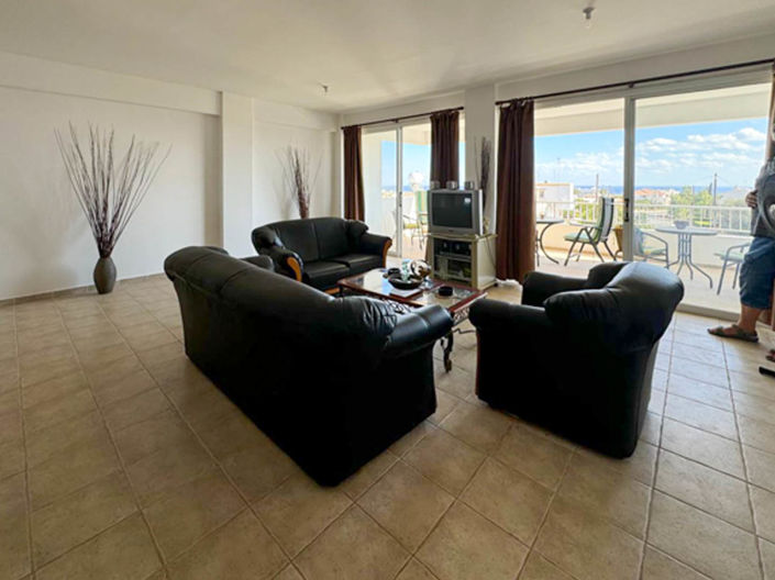 Image No.11-3 Bed Apartment for sale